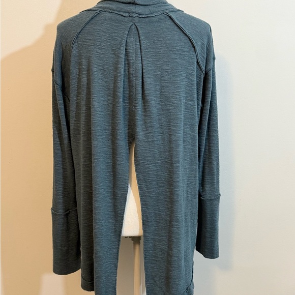 We The Free by Free People Cowl Neck Long Sleeve Split Back Top - Size Medium - Picture 3 of 8